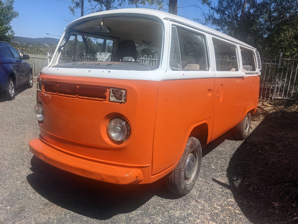 Restoration and Rust Repairs of VW Kombi Deluxe Microbus