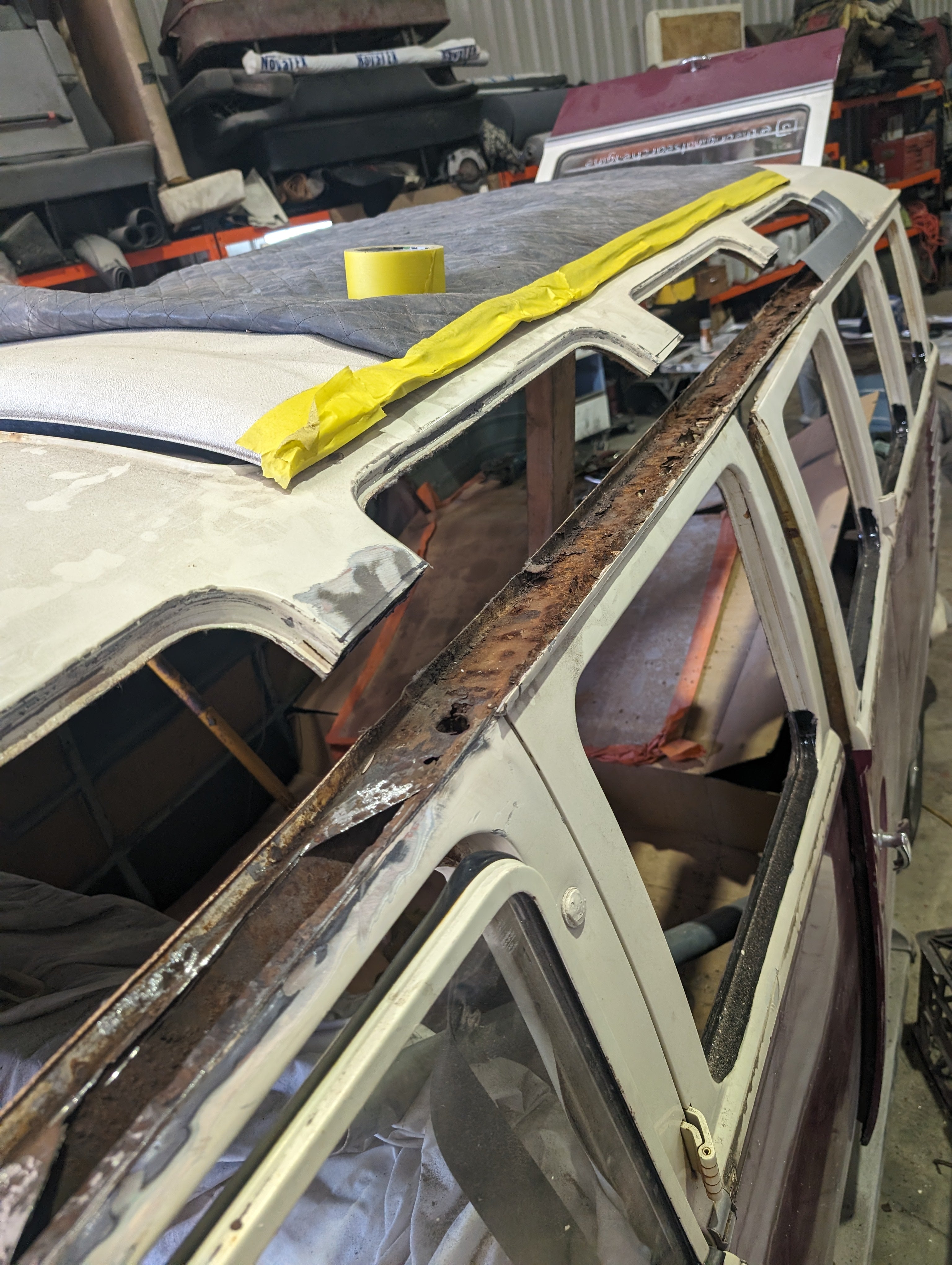 Kombi Rust Repairs: 1961 VW Splitcreen Samba Roof