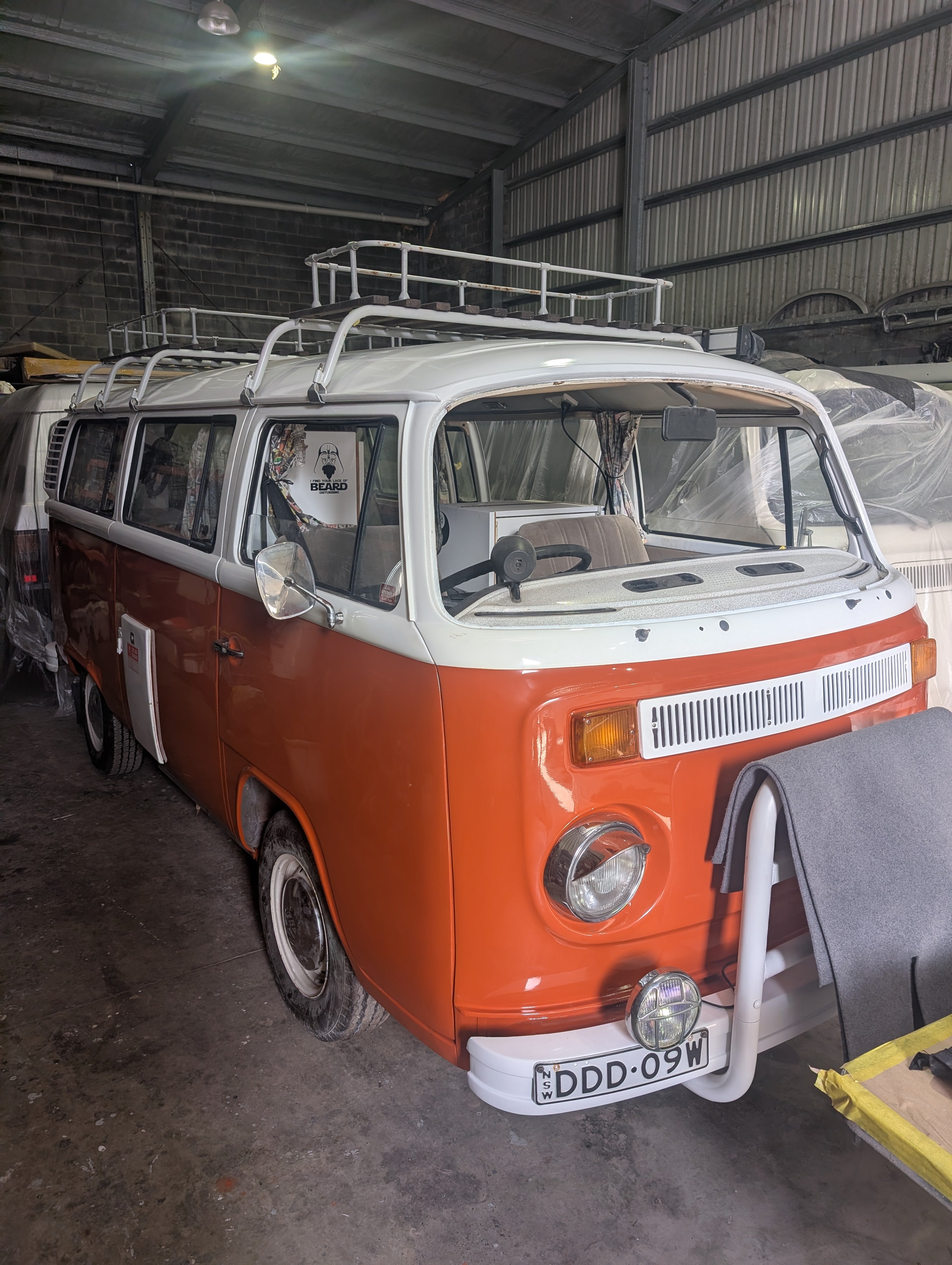 1977 VW Kombi Camper Restoration – Leuchtorange L20B